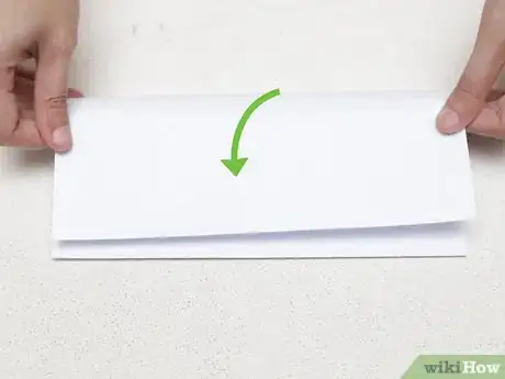 Imagem intitulada Fold and Insert a Letter Into an Envelope Step 5