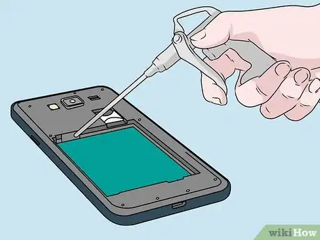 Imagem intitulada Save a Wet Cell Phone Step 11