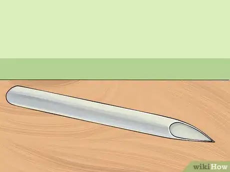 Imagem intitulada Clean a New Ear Piercing Step 4