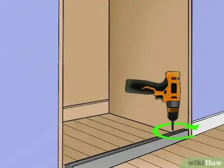 Imagem intitulada Install Sliding Closet Doors Step 9