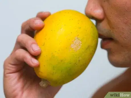 Imagem intitulada Buy a Ripe Papaya Step 4