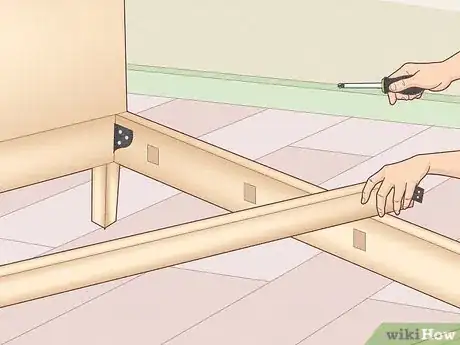 Imagem intitulada Fix a Squeaking Bed Frame Step 9