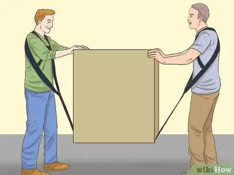 Imagem intitulada Lift a Heavy Object Safely Step 12