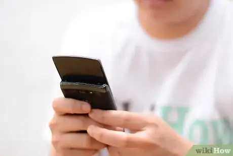 Imagem intitulada Make Someone Text You Back Step 4