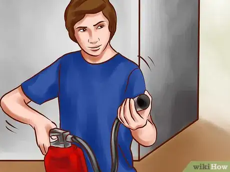 Imagem intitulada Avoid Being Shot Step 9