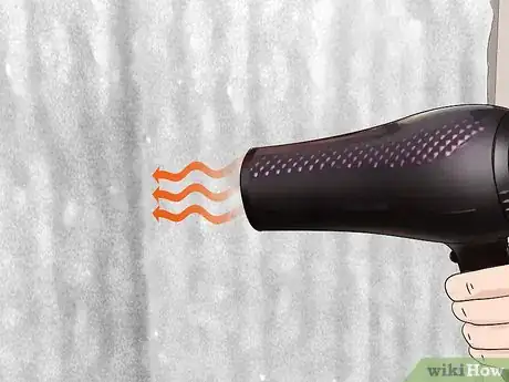 Imagem intitulada Defrost a Freezer Step 9