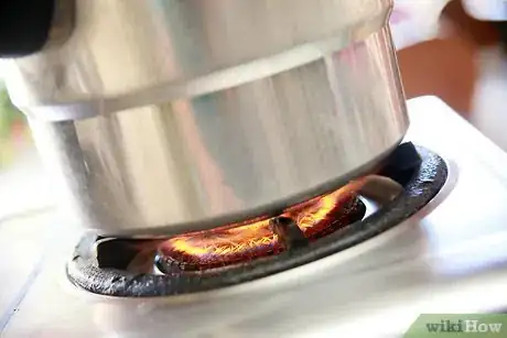 Imagem intitulada Make a Cake Using a Pressure Cooker Step 11