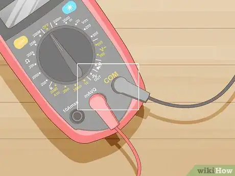 Imagem intitulada Test Continuity with a Multimeter Step 1