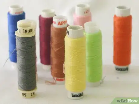 Imagem intitulada Choose Sewing Thread Step 5