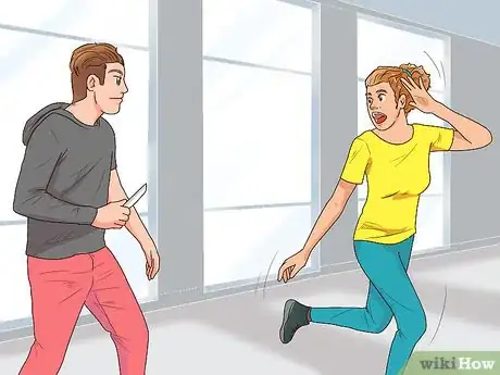 Imagem intitulada Defend Against a Knife Attack Step 5