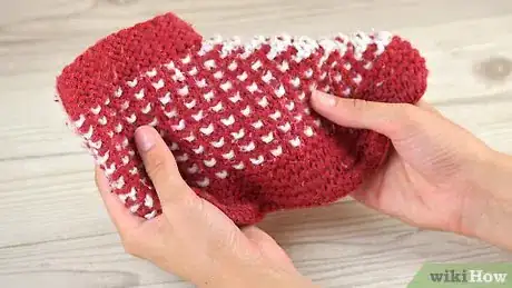 Imagem intitulada Make Wool Less Itchy Step 6