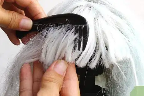 Imagem intitulada Untangle a Wig Step 8