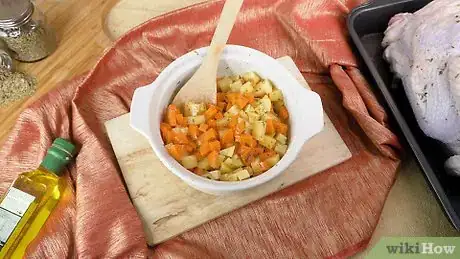 Imagem intitulada Cook a Turkey Step 7