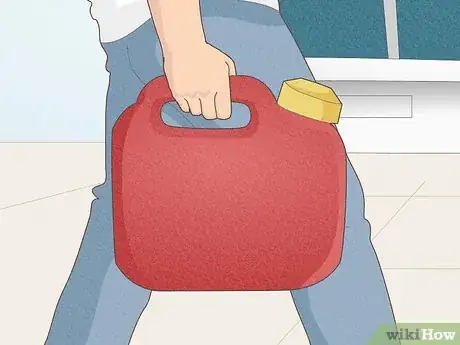 Imagem intitulada Clean a Gas Tank Step 14