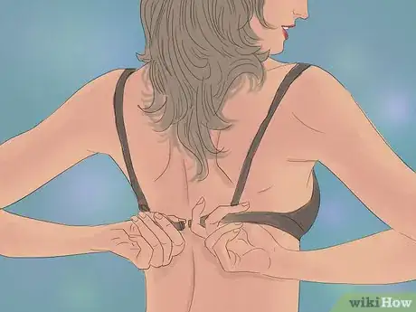 Imagem intitulada Perform a Striptease Step 17