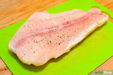 Imagem intitulada Cook Frozen Fish Step 8