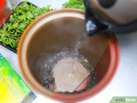 Imagem intitulada Make Mint Tea Step 11