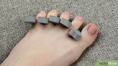Imagem intitulada Do a Pedicure Step 14