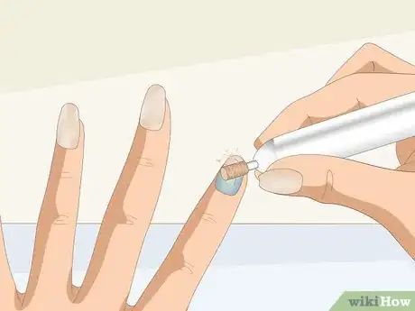 Imagem intitulada Remove Gel Nail Extensions Step 3