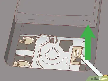 Imagem intitulada Reattach a Keyboard Key Step 4