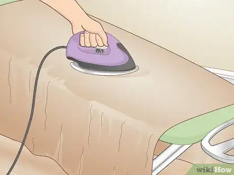 Imagem intitulada Remove Spots from Linen Step 12