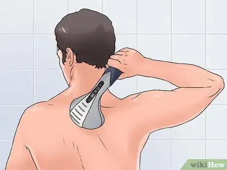Imagem intitulada Work out a Shoulder Knot Step 2