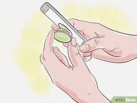 Imagem intitulada Remove a Popsocket Step 2