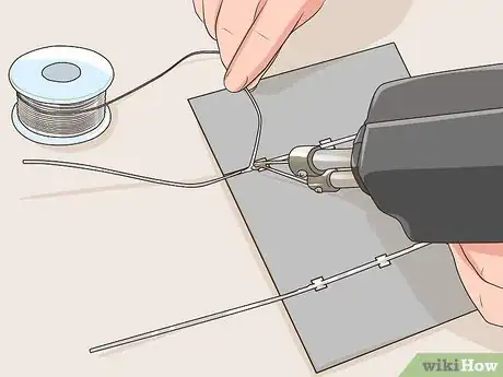 Imagem intitulada Build a Solar Panel Step 6