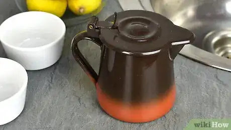 Imagem intitulada Descale a Kettle Step 3