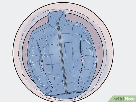 Imagem intitulada Clean a Down Jacket Step 5