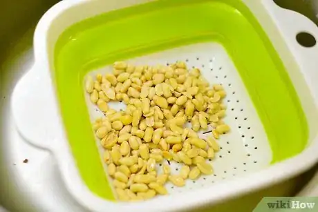 Imagem intitulada Cook Soybeans Step 2