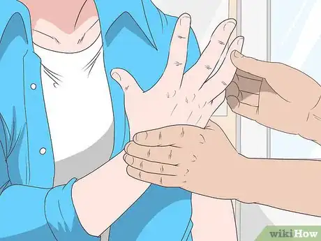 Imagem intitulada Fix a Dislocated Finger Step 11