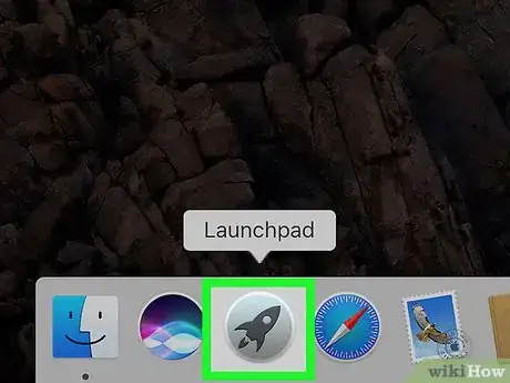 Imagem intitulada Get to the Command Line on a Mac Step 1