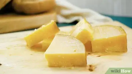 Imagem intitulada Defrost Cheese Step 8