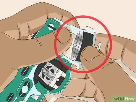 Imagem intitulada Fix a PS3 Controller Step 23