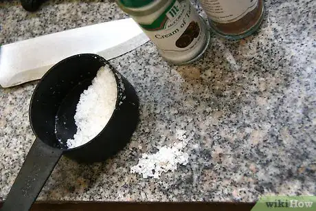 Imagem intitulada Use Salt Around the House Step 23