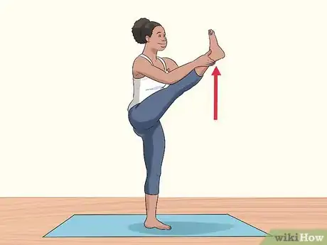 Imagem intitulada Get a More Flexible Back Step 9
