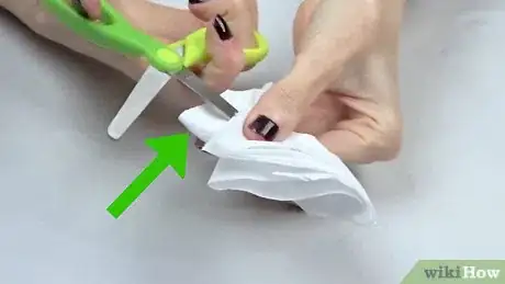 Imagem intitulada Sharpen Scissors Step 16