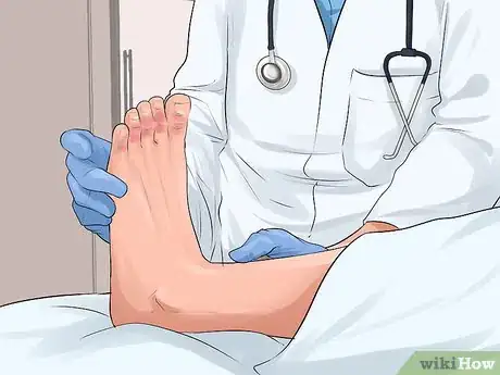 Imagem intitulada Treat Frostbite Step 11