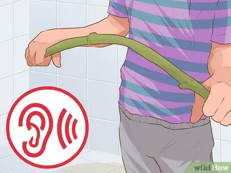 Imagem intitulada Bend Bamboo Step 2