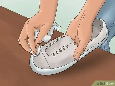 Imagem intitulada Color Your Converse Step 1