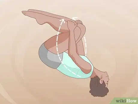 Imagem intitulada Do a Backflip Step 10