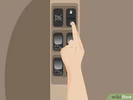 Imagem intitulada Program GM Keyless Remotes Step 3