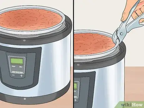 Imagem intitulada Make a Cake Using a Pressure Cooker Step 22