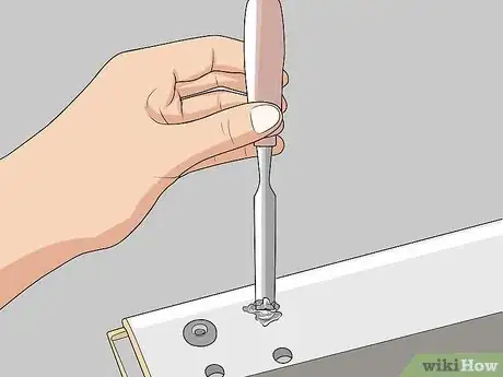 Imagem intitulada Remove Rivets Step 17