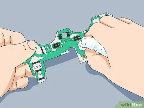 Imagem intitulada Fix a PS3 Controller Step 11