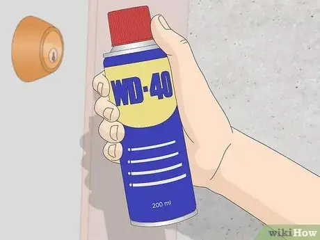 Imagem intitulada Fix a Sticky Lock Step 1
