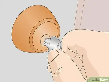 Imagem intitulada Fix a Sticky Lock Step 5
