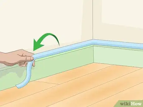 Imagem intitulada Paint Baseboards Step 5