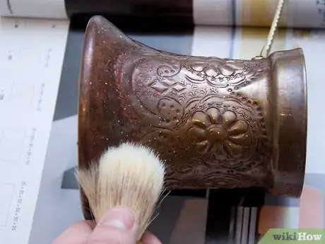 Imagem intitulada Clean Brass Step 6